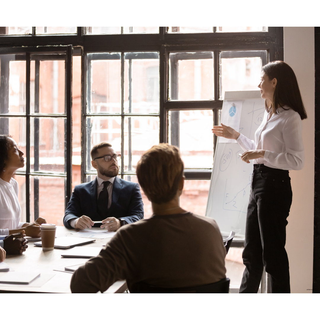 Professional presenting CV optimization strategies during a corporate training session