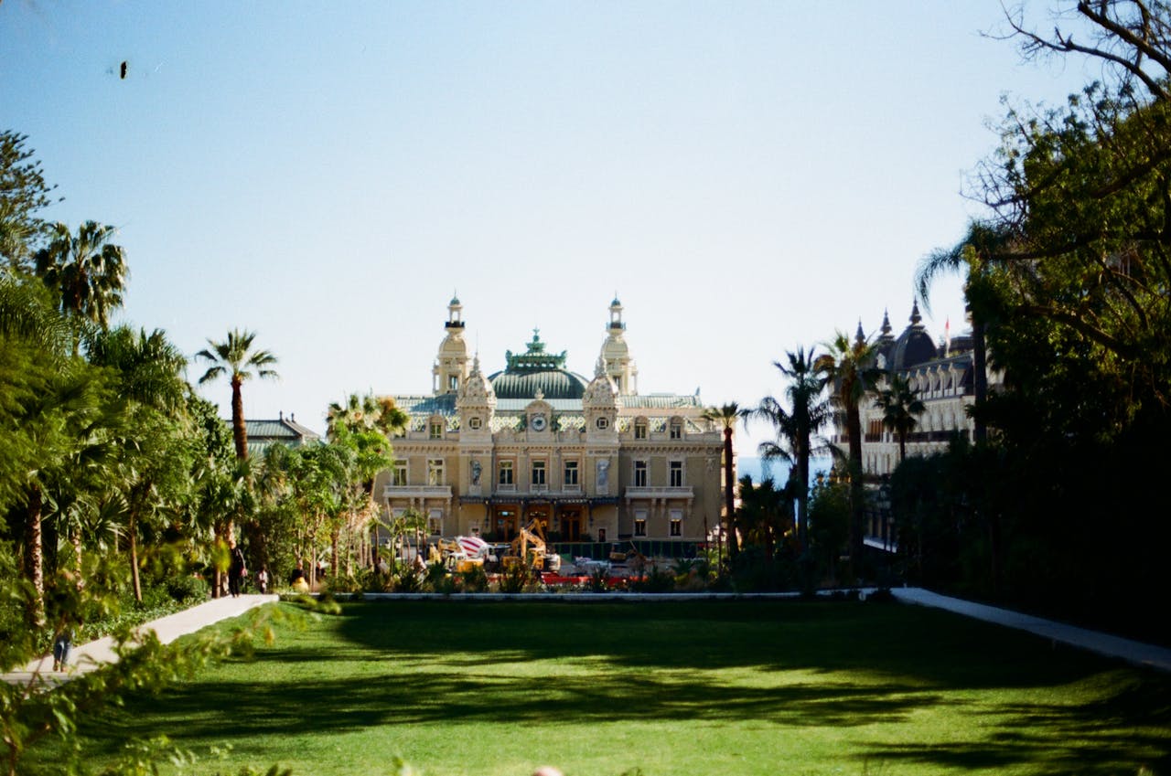 Service de l'emploi Monaco : Guide complet pour optimiser votre recherche d'emploi en Principauté